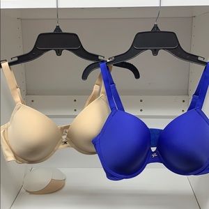 2 Fredericks X padded convertible bras